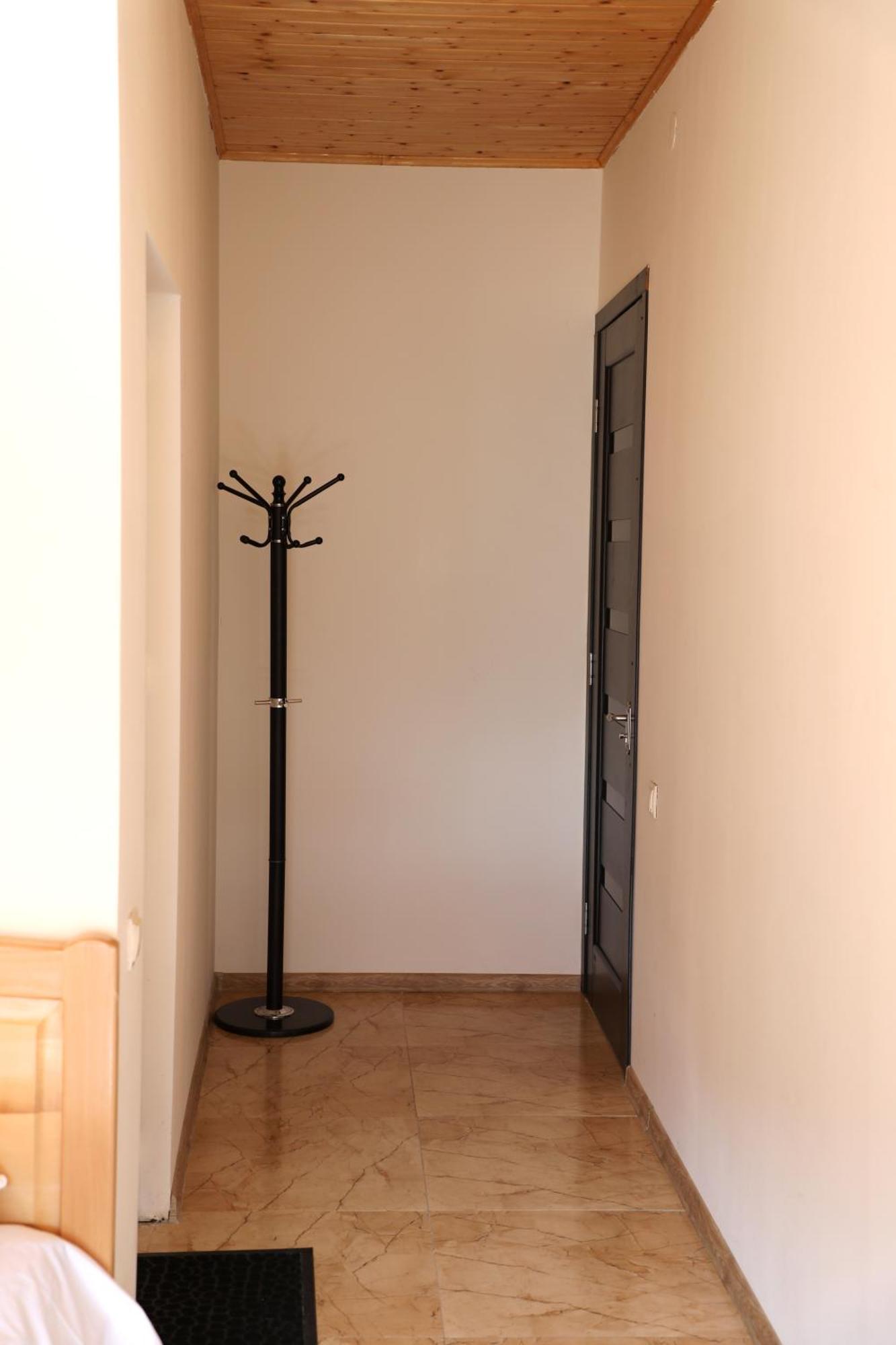 Nadia Guesthouse Mestia Luaran gambar