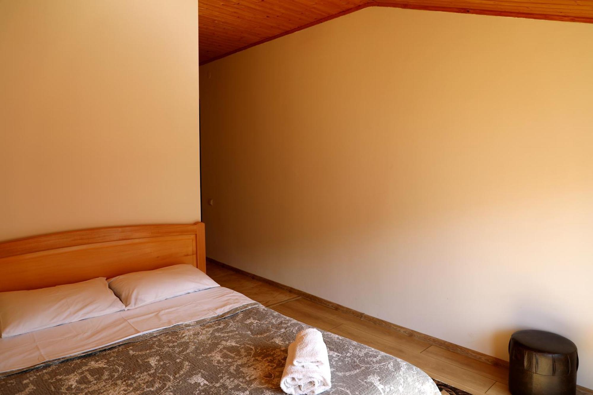 Nadia Guesthouse Mestia Luaran gambar