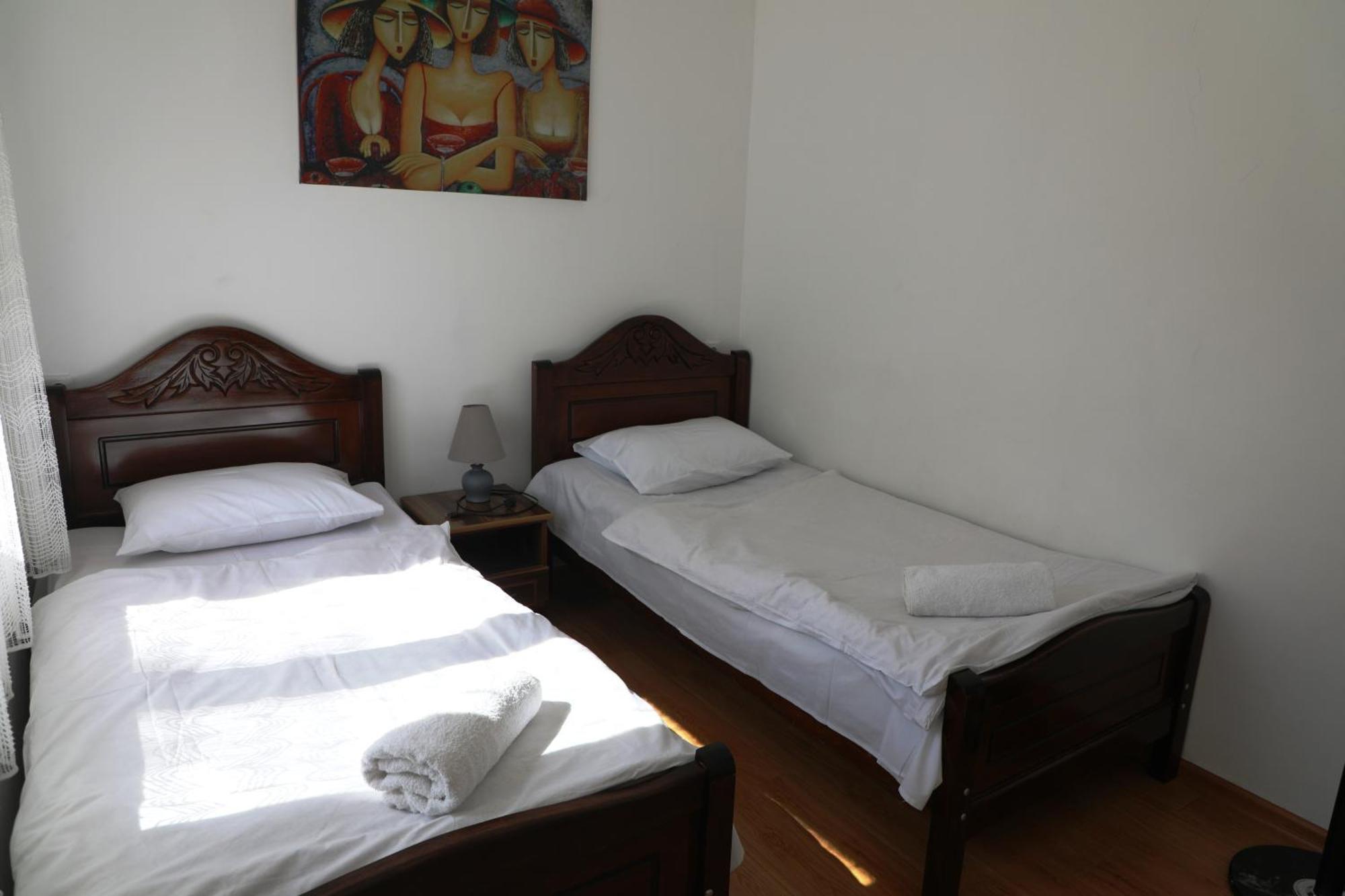 Nadia Guesthouse Mestia Luaran gambar