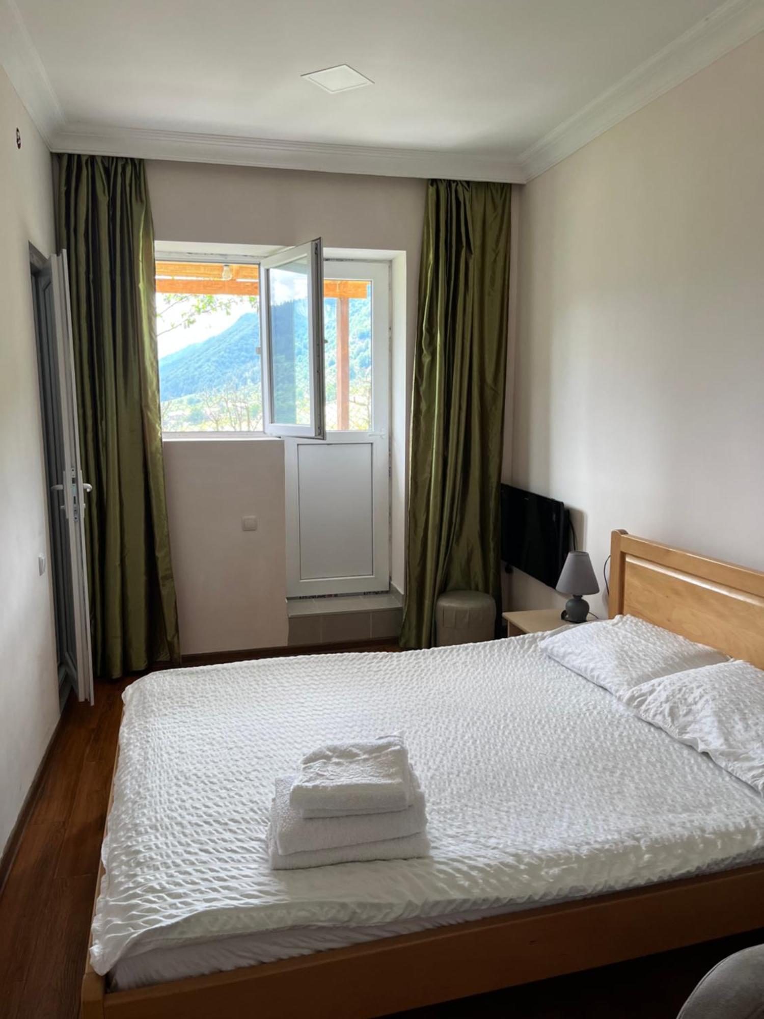 Nadia Guesthouse Mestia Luaran gambar