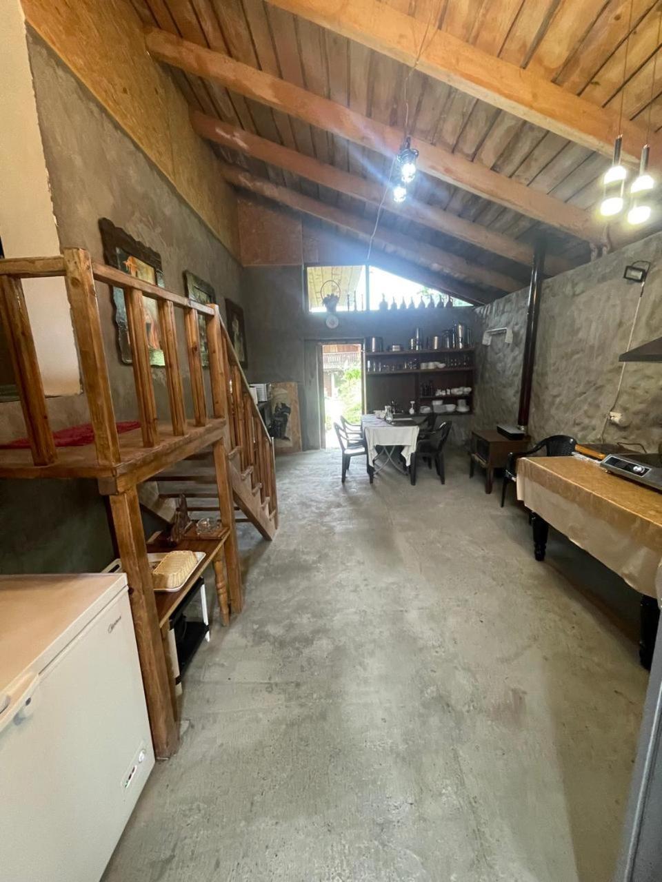 Nadia Guesthouse Mestia Luaran gambar